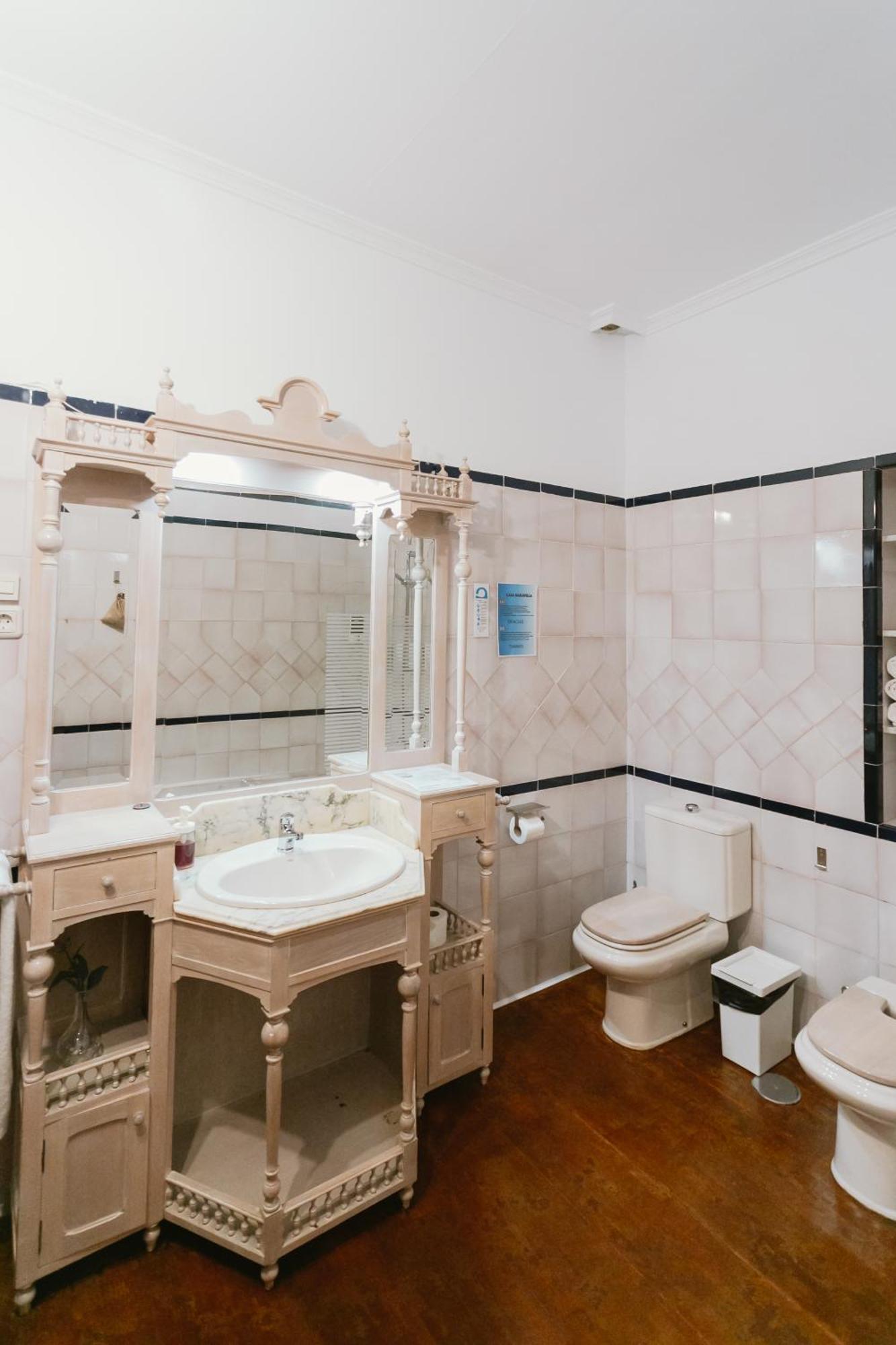 Komodo Casa Maravillas Rooms 세비야 외부 사진